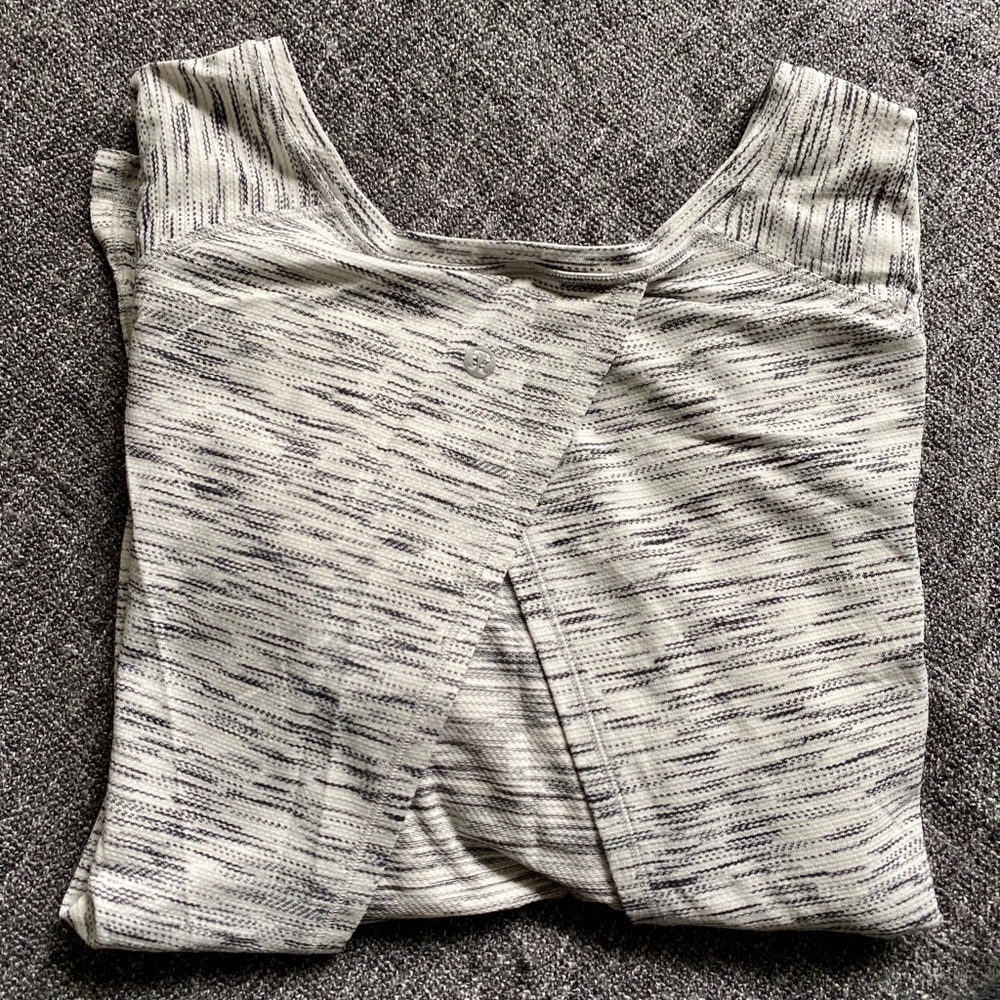 Lululemon tieback t-shirt